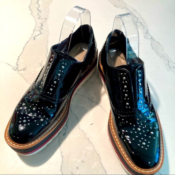 ZARA Sz 38 Patent Leather Studded Brogue Platform Slip On Shoes - Picture 1 of 12